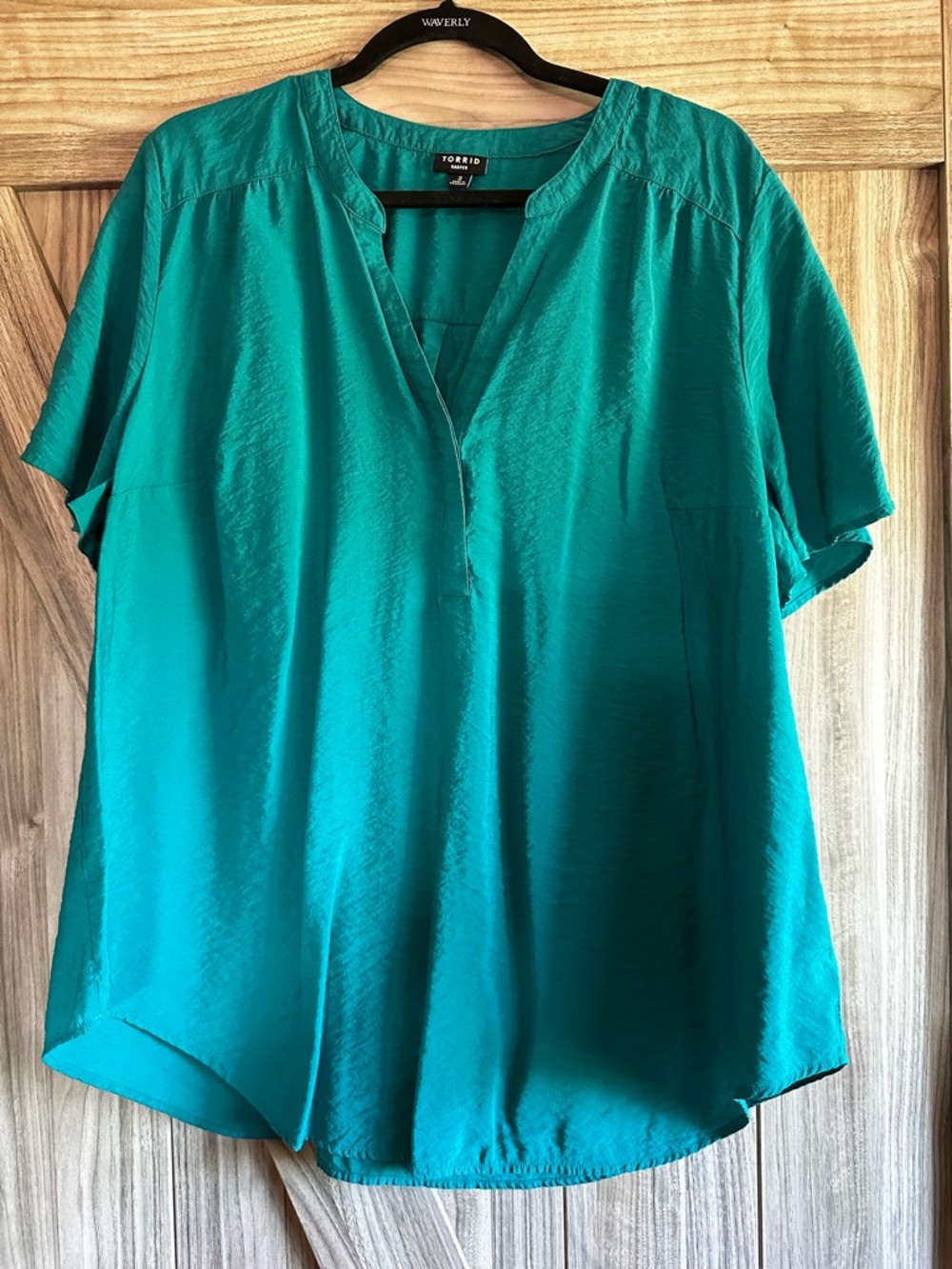 NWOT! Buy 2 Get 1 Free! Torrid Harper Teal V-Neck Short-Sleeve Blouse - 3X